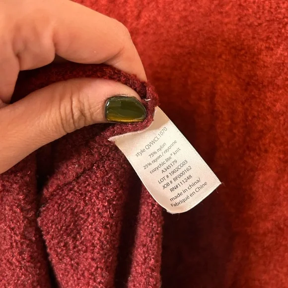 Barefoot Dreams Women's Long Burgundy Sweater Cardigan - Picture 7 of 7